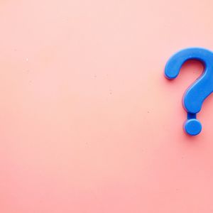 Question mark pink, blue