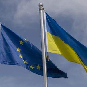 Picture of European and Ukrainian flags