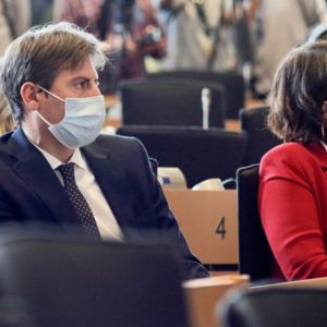 EU Parliament votes in favour of ending surveillance s