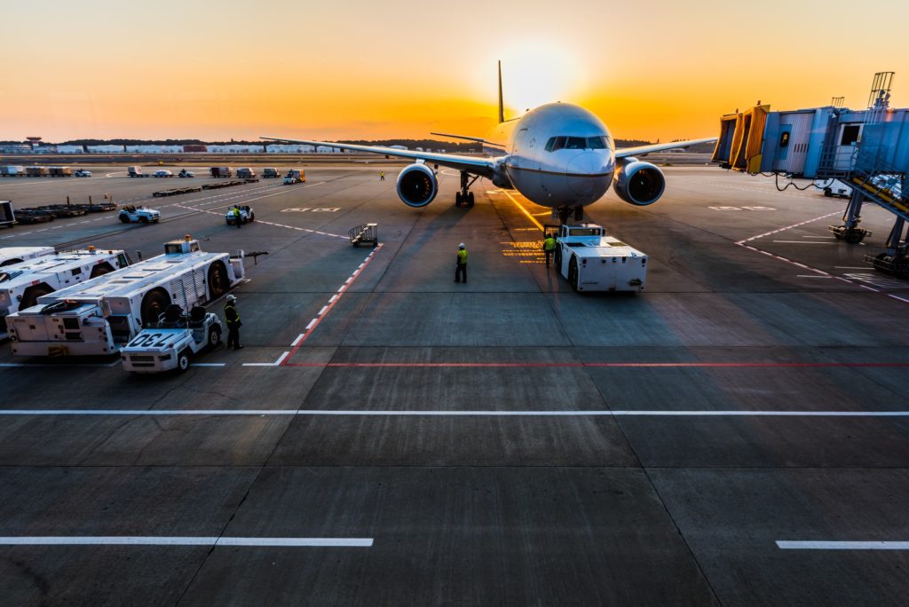 Airplane on tarmac/ CC0 Ken Yam