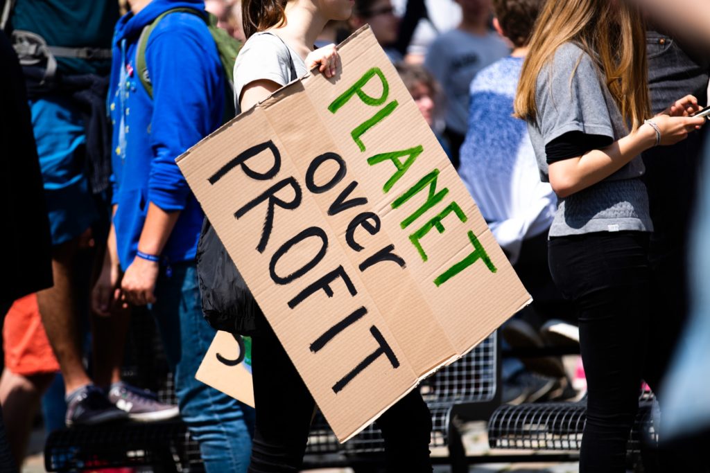 Planet over profit climate march poster/ CC0 Markus Spiske